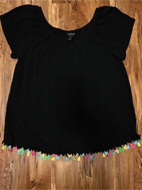 Blush & Bloom Black Short Sleeve Tassel Hem Top